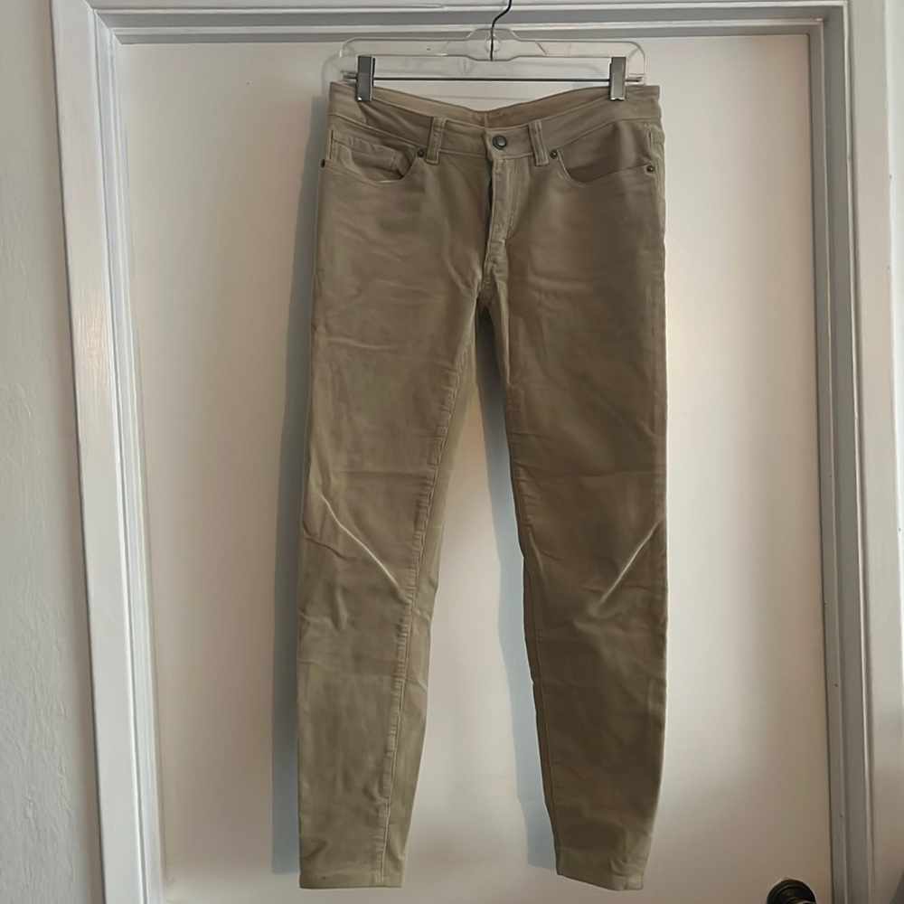 Patagonia corduroy tan color